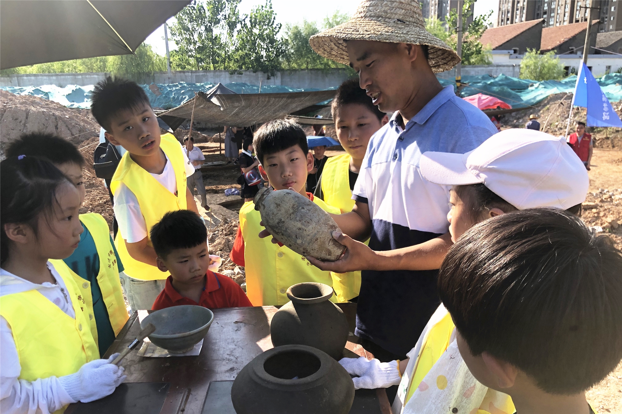 市博物馆开展我是小小考古家体验活动